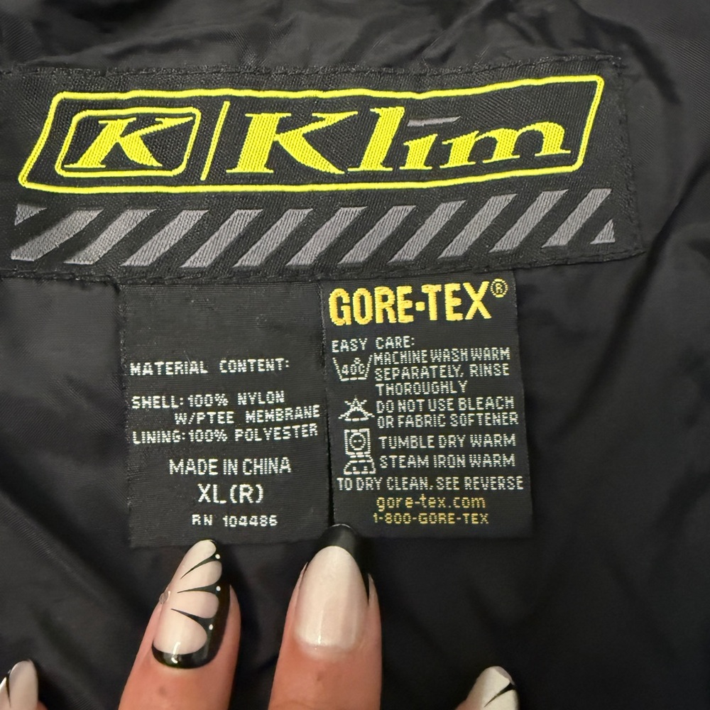 Klim Black Insulated Bib Snow Pants - Picture 2 of 2